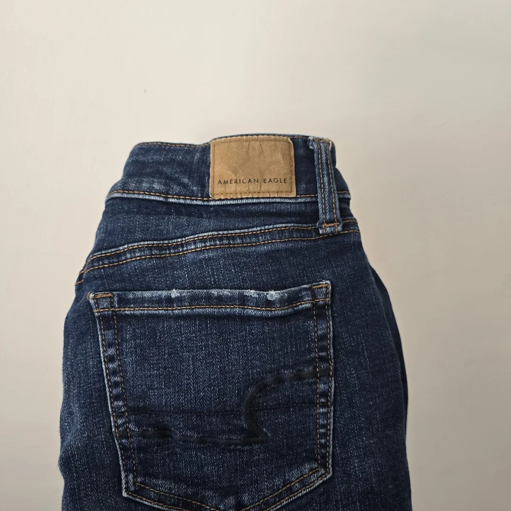 American Eagle Outfitters Shortie Blue Denim Shorts - Picture 11 of 11